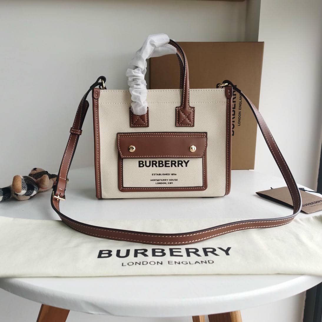 Burberry Bag 207